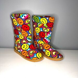 BEEPOSH Melissa & Doug Smiley Face Boots Size XL (7-9) NWOT